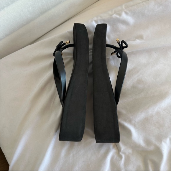 Kate Spade wedge flip flops - Picture 4 of 9